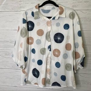 🌈 Button up polka dot blouse